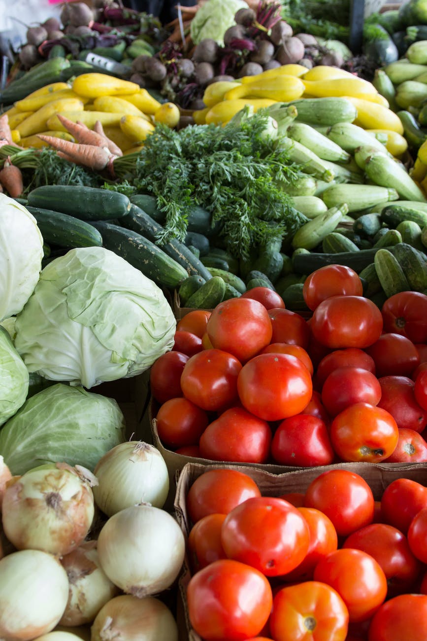 pile of assorted varieties of vegetables